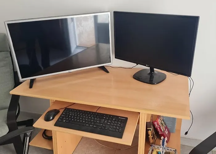 Teletrabajo En Paz O Fin De Semana En El Pueblo Moros